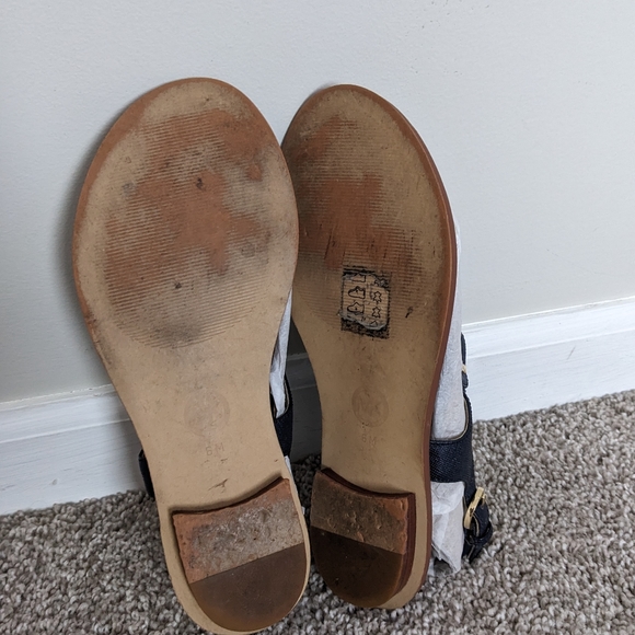 Nothing. Sold - Picture 3 of 4